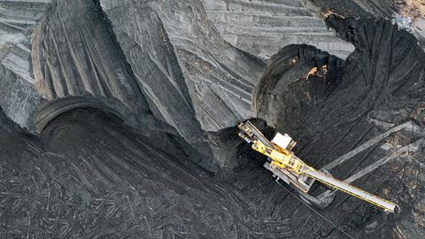 Haji Isam rachète 30,25 % des actions de Bayan Resources pour 26,1…