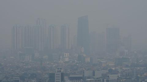 カルフトラの煙がジャカルタに到達、プラモノ知事が367医療施設を待機