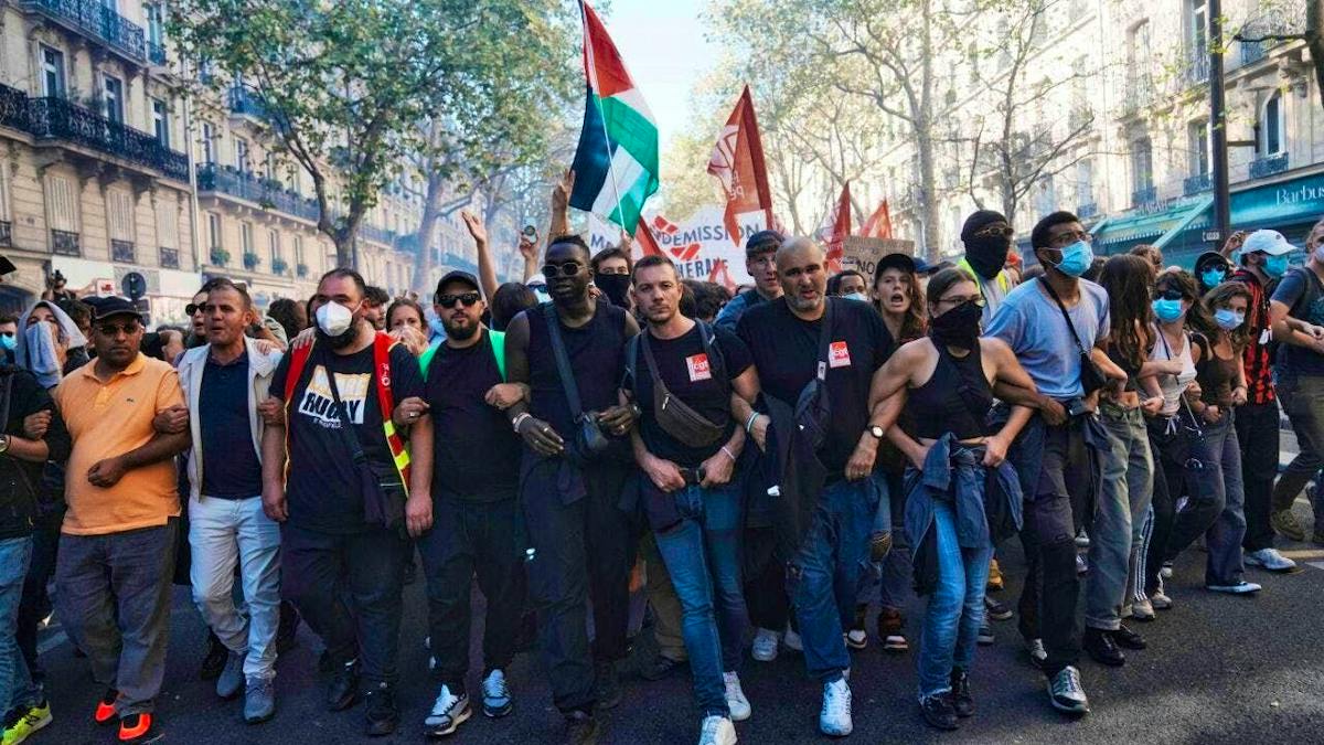 フランス全国動員10月17日:パリで催涙ガス、少なくとも272人拘束