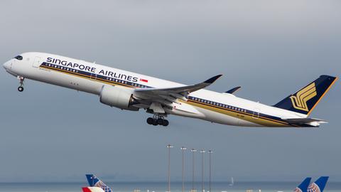 新加坡航空SQ31返航旧金山