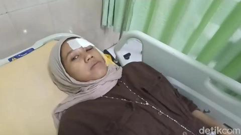 Ônibus Chandra Jaya bate em caminhão na rodovia de Ngawi, 3 mortos