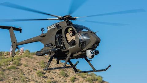 サウジアラビアのAH-6iヘリコプターがナジュランで墜落、パイロット2人死亡