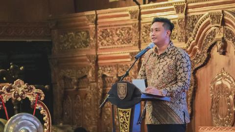 PDIP Destituye al Bupati Klaten Hamenang Tras Ser Nombrado…