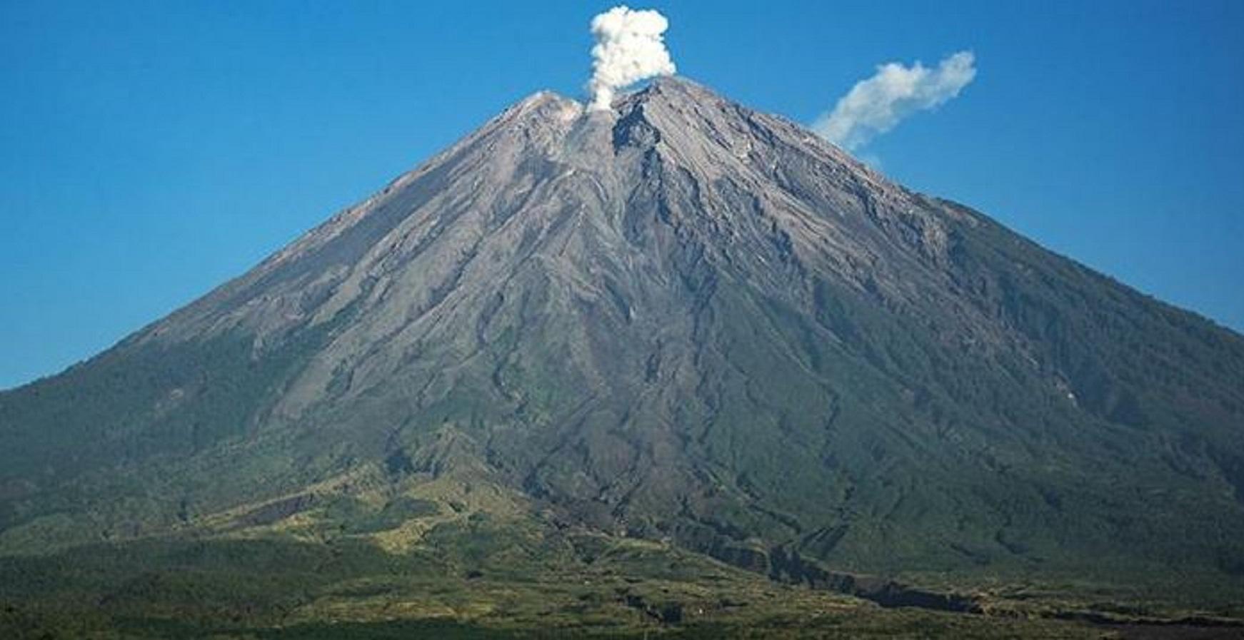 Semeru-Eruptionen in Serie, Status bleibt Level III Alarmbereitschaft
