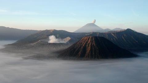 Karhutla Belum Terkawal, Akses ke Penanjakan Bromo Disekat