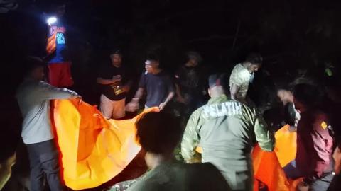 4 Anggota TNI Tewas, Kenderaan Satgas Terjun ke Jurang Yalimo
