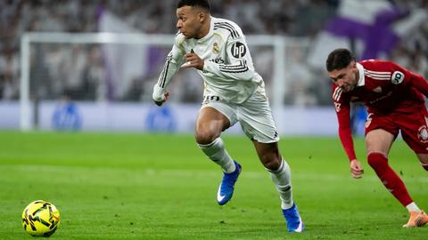 Real Madrid Bantai Sevilla 4-1: Brace Mbappe dan Kontroversi Siku…