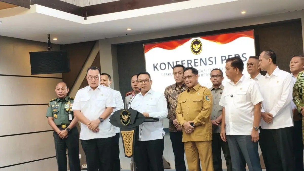 Prabowo Panggil Menko Polkam Dudung ke Istana Bahas Karhutla