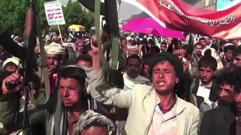 53 soldats tués dans une attaque de missile houthi contre un camp…