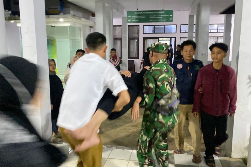 Susu UHT Disyaki Punca 103 Pelajar SMPN 2 Cisarua Keracunan MBG