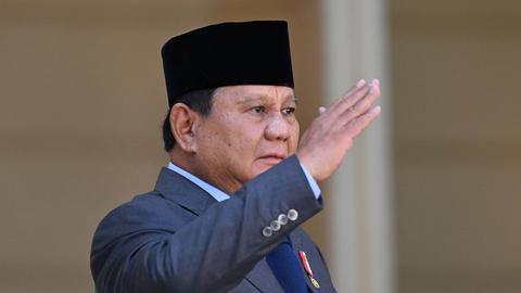 Voxpol: 63,1% Percaya Prabowo, 51,6% Tak Puas Ekonomi