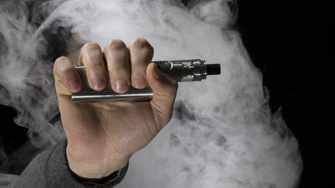 Kommission III stimmt der totalen Vape-Verbot durch den Polizeichef…