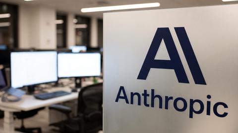Inversores recortan la valoración de la IPO de Anthropic a 1,5…