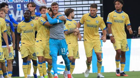 Hattrick von Antonio Raimondo bringt Frosinone in die obere…