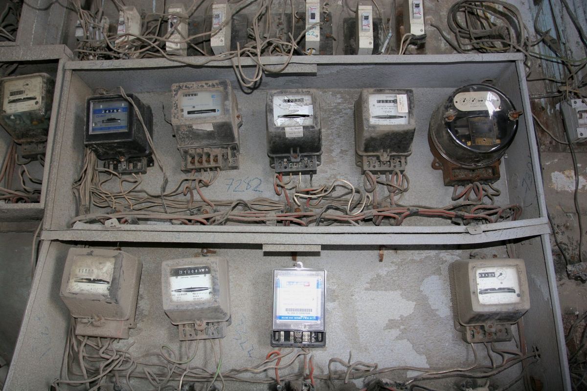 電力会社PLNの電気トークンのチャージ方法:PLN Mobileからモバイルバンキングまで