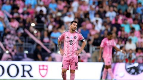 Messi asiste, Inter Miami se clasifica a los playoffs de la MLS tras…