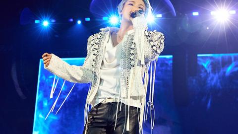La brume de fumée perturbe le concert de BIGBANG à Singapour, le…