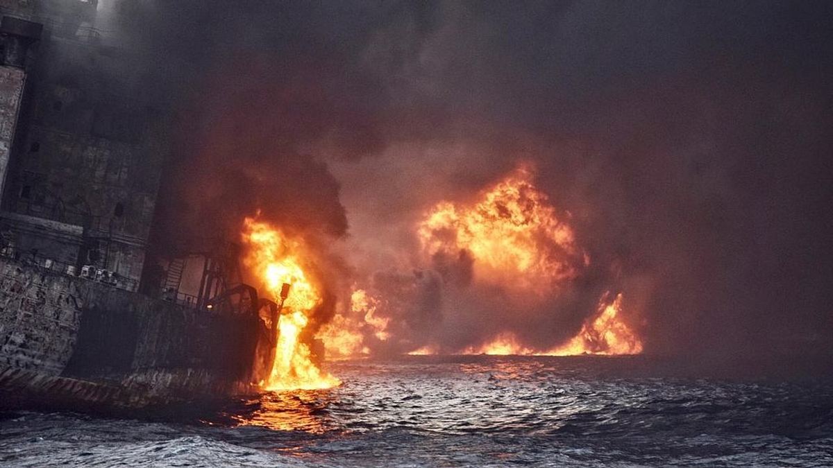 霍尔木兹海峡油轮爆炸，美伊冲突升温