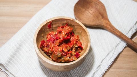 Leckeres Sambal Terasi-Rezept, scharf und würzig, macht Lust auf…
