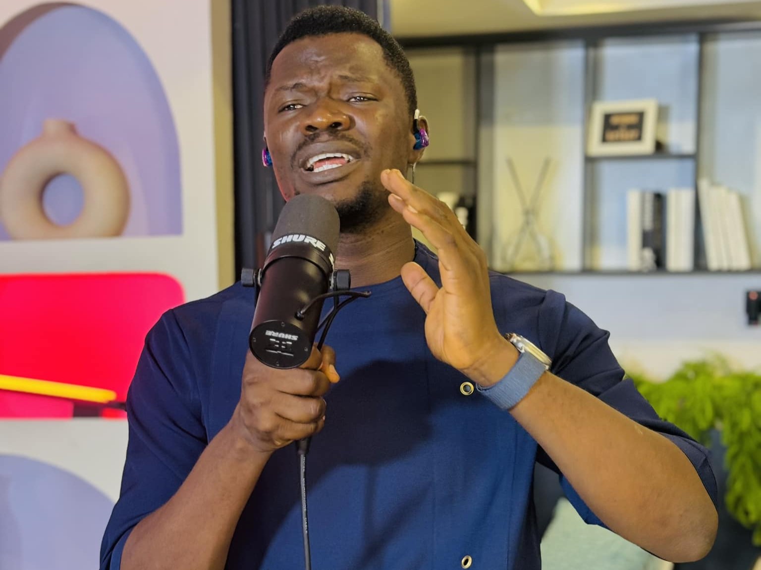 Penyanyi Gospel Nigeria Toluwanisings Meninggal Dunia Pada Usia 41